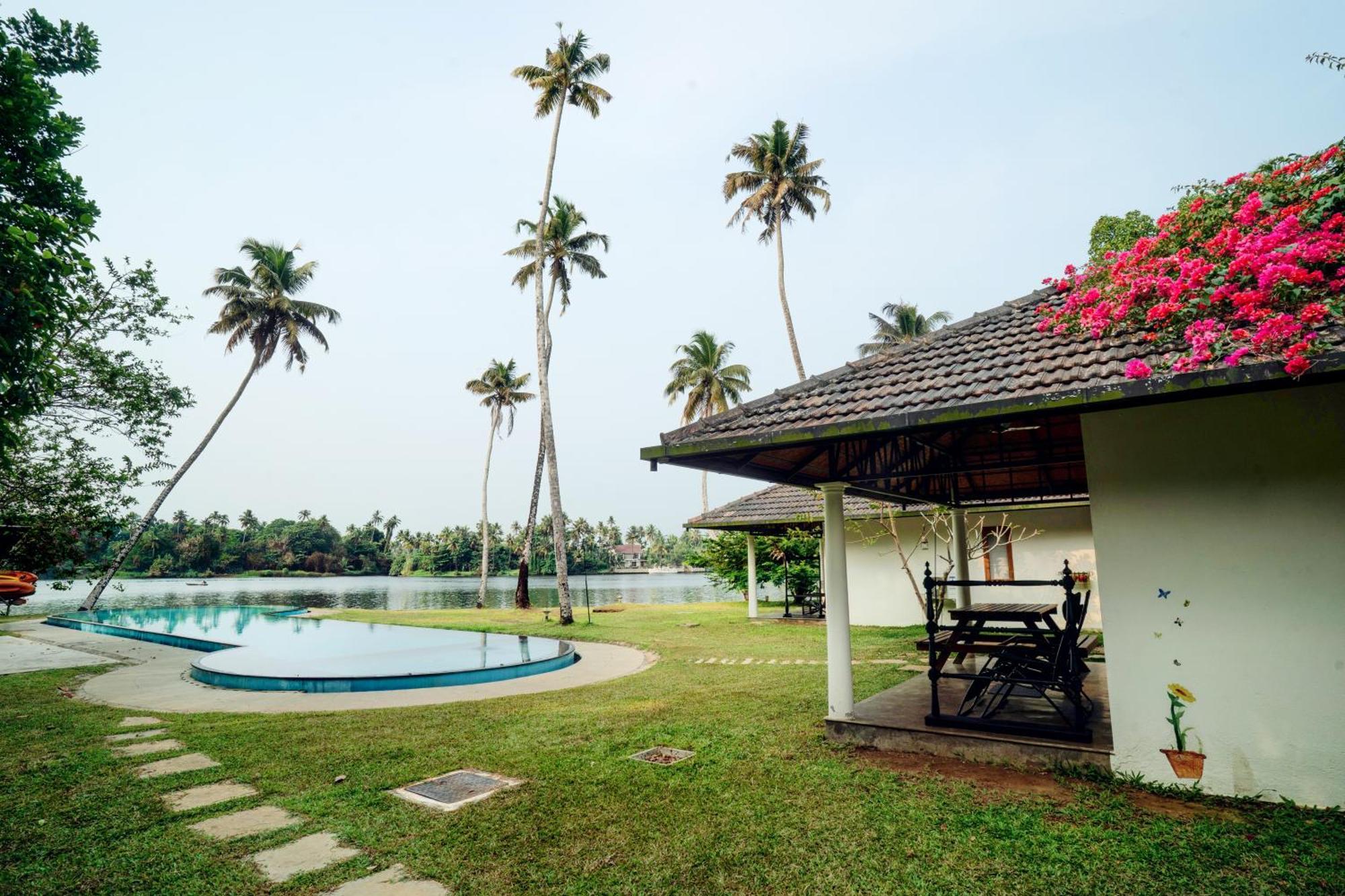 Cranganor History Cafe & Riverside Chateau North Paravur Екстериор снимка