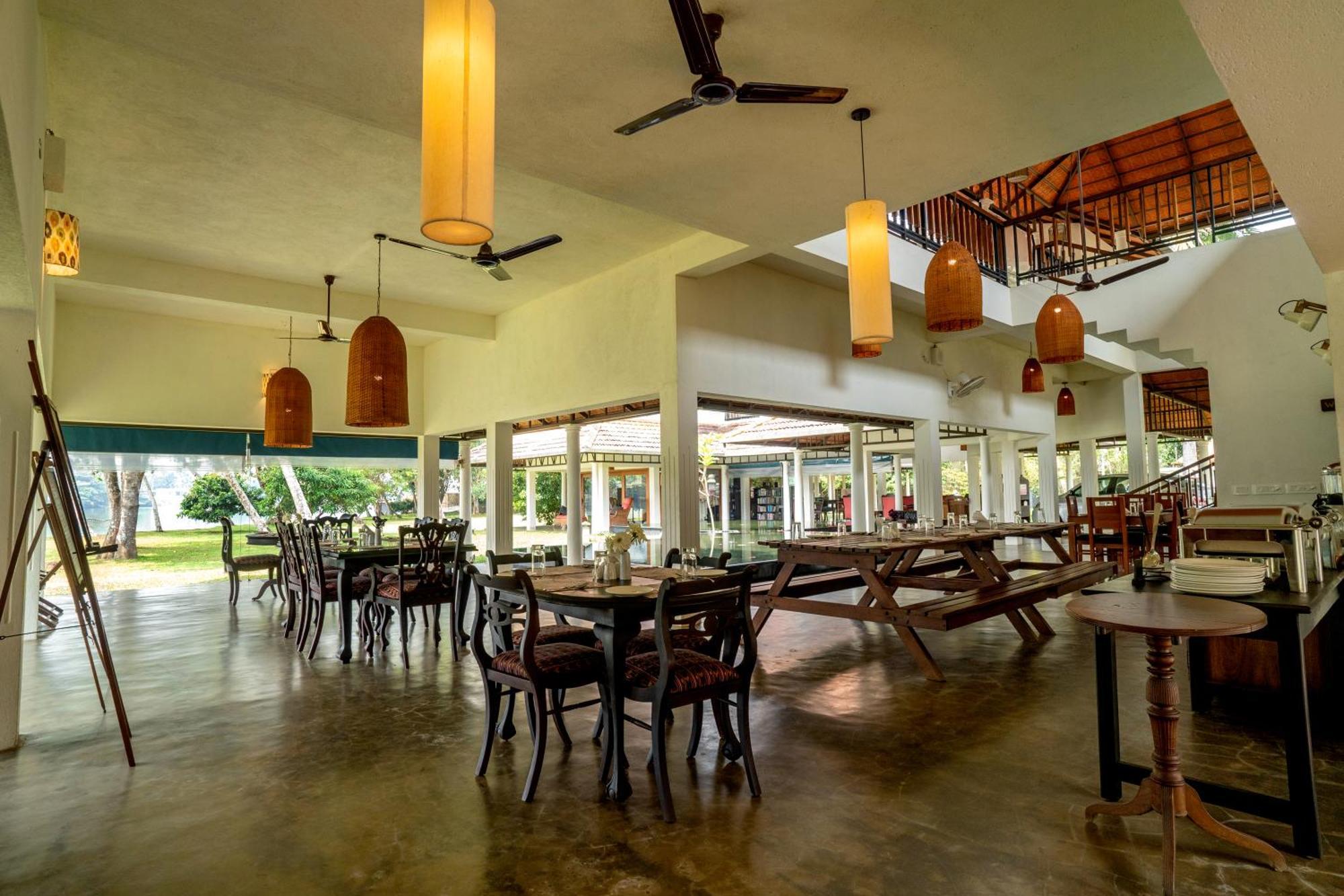Cranganor History Cafe & Riverside Chateau North Paravur Екстериор снимка