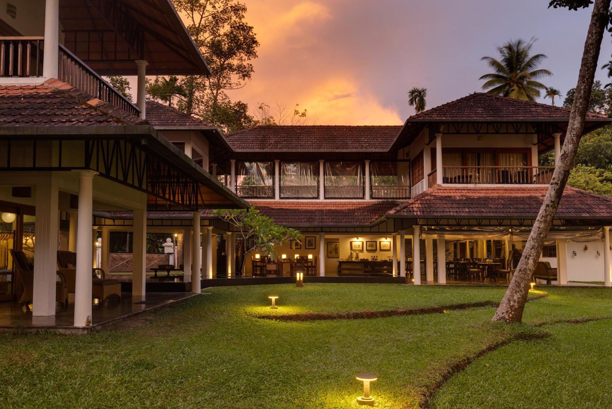 Cranganor History Cafe & Riverside Chateau North Paravur Екстериор снимка