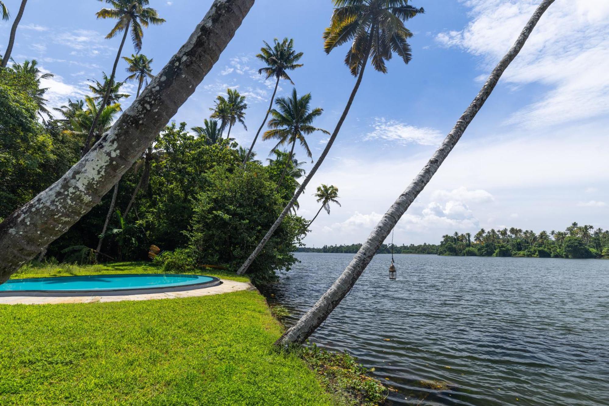 Cranganor History Cafe & Riverside Chateau North Paravur Екстериор снимка